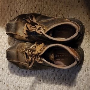 Skechers